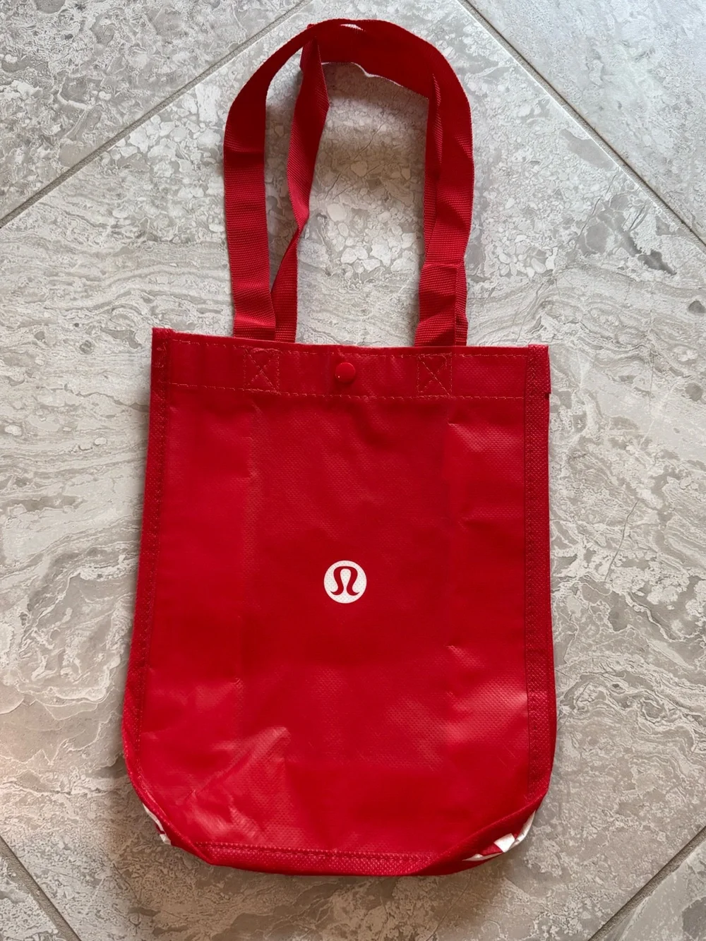 NWT lululemon Red Everyday Tote Bag, Small